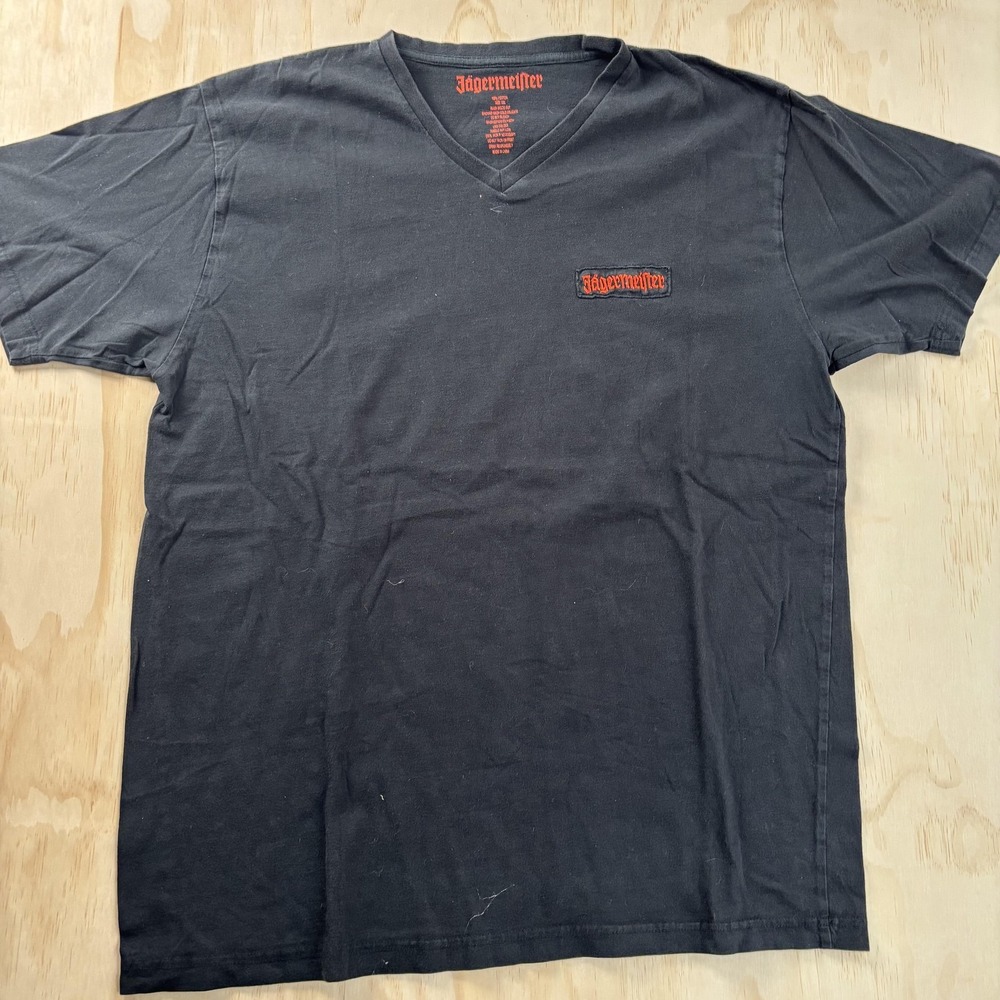Jägermeister Shirt Mens 2XL Black V-Neck‎ Logo Patch Beer Graphic Tee T-Shirt
